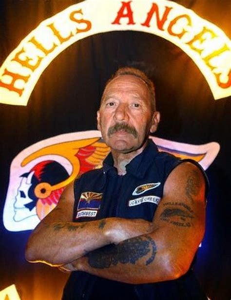 People wearing this sort of a patch or shirt are not members of Hells Angels, but are friendly to the club. . Norton bob hells angels